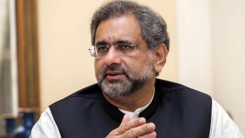 فوج سرحدوں پر دشمن کا مقابلہ کرتی ہے اور ہمیں اپنی صفحوں میں کرنا ہے: شاہد خاقان