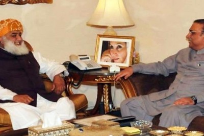 آصف زرداری اور فضل الرحمان نے حکومت کو ٹف ٹائم دینے کا فیصلہ کرلیا