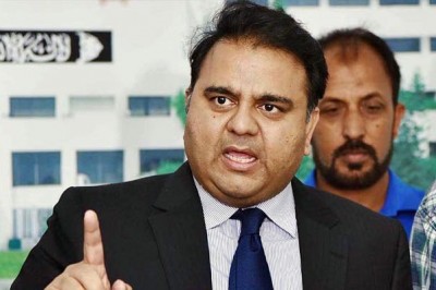 ملک میں طاقتور احتساب کی بنیاد رکھ کر عمران خان نے وعدہ پورا کردیا: فواد