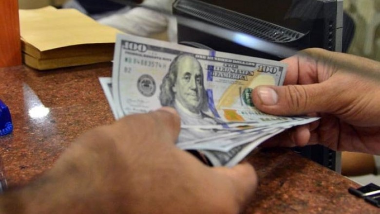 انٹربینک میں ڈالر 157 روپے کا ہوکر ملکی تاریخ کی بلند ترین سطح پر برقرار