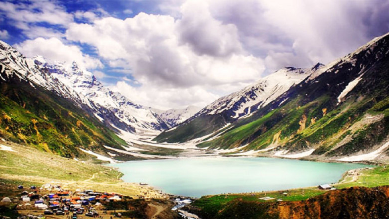 Over 400,000 Travelers To KPK During Eid Holidays